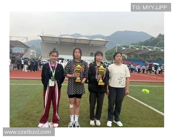 跳水运动的魅力与挑战：从技术精湛到心理素质的全面解读